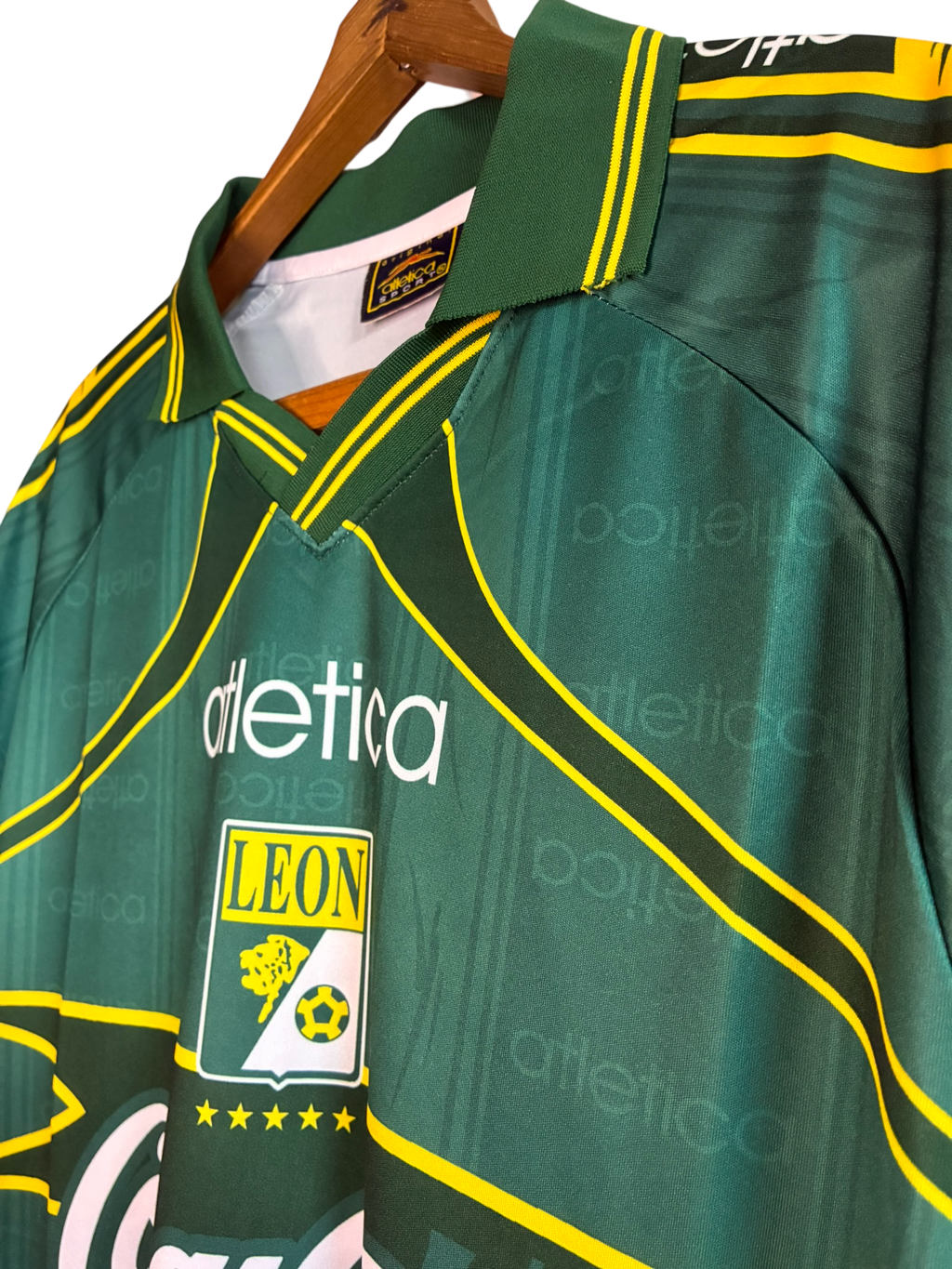 Leon 1998-1999 Local
