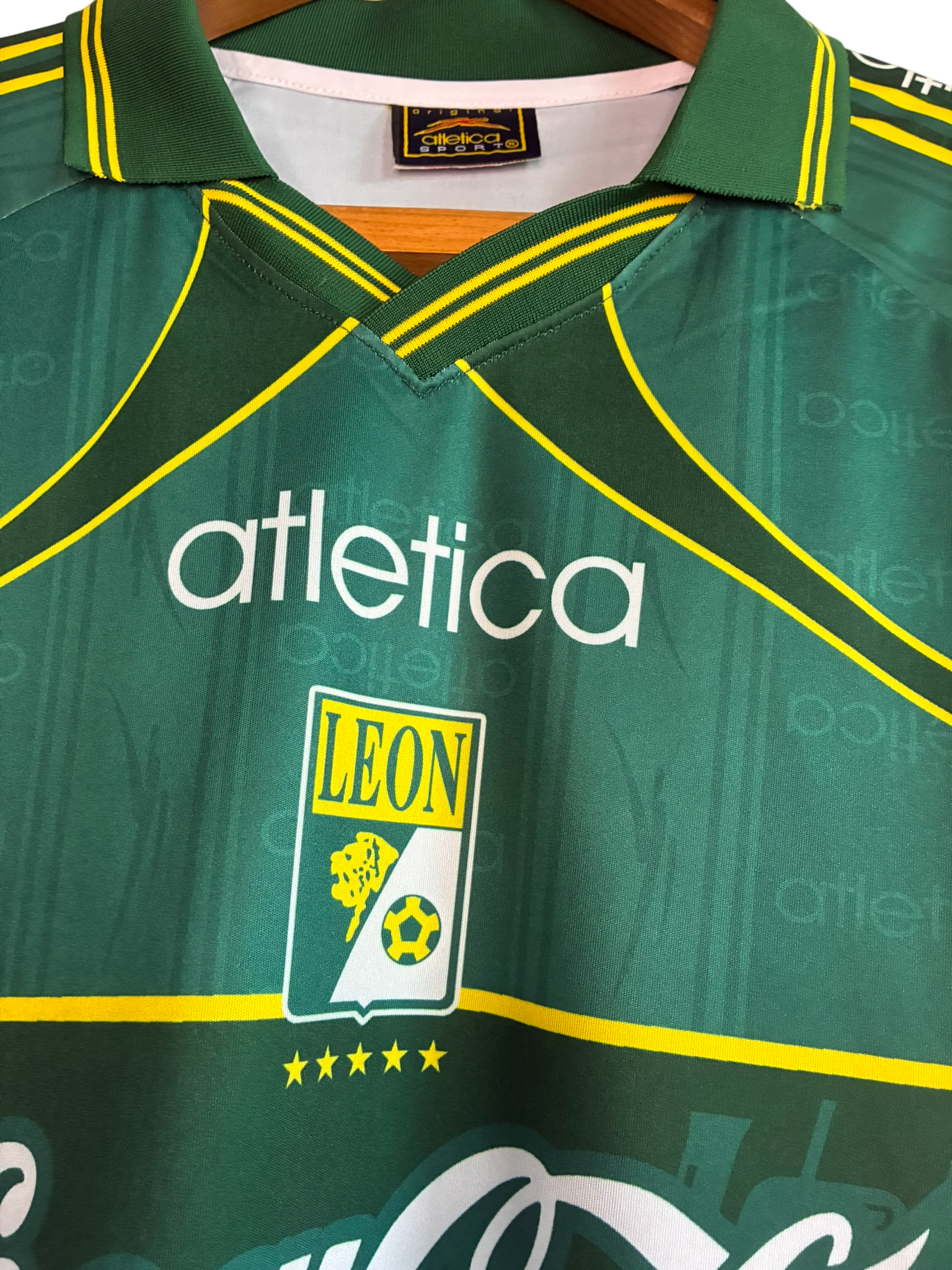 Leon 1998-1999 Local