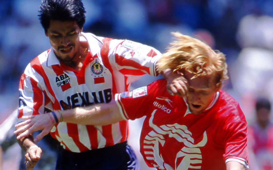 Chivas 96-97 Local